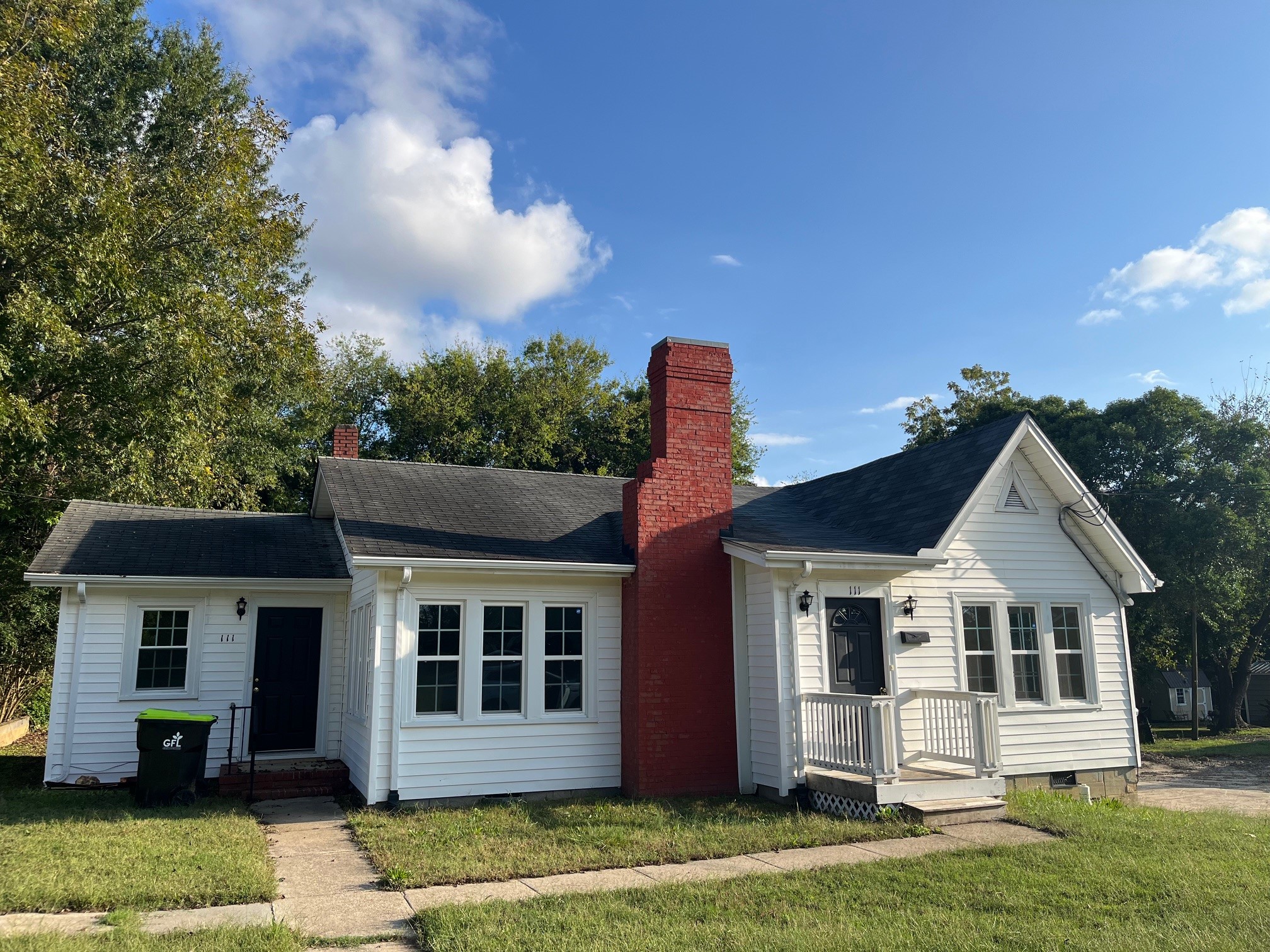 111 Sycamore St., Oxford to Floyd Realty!